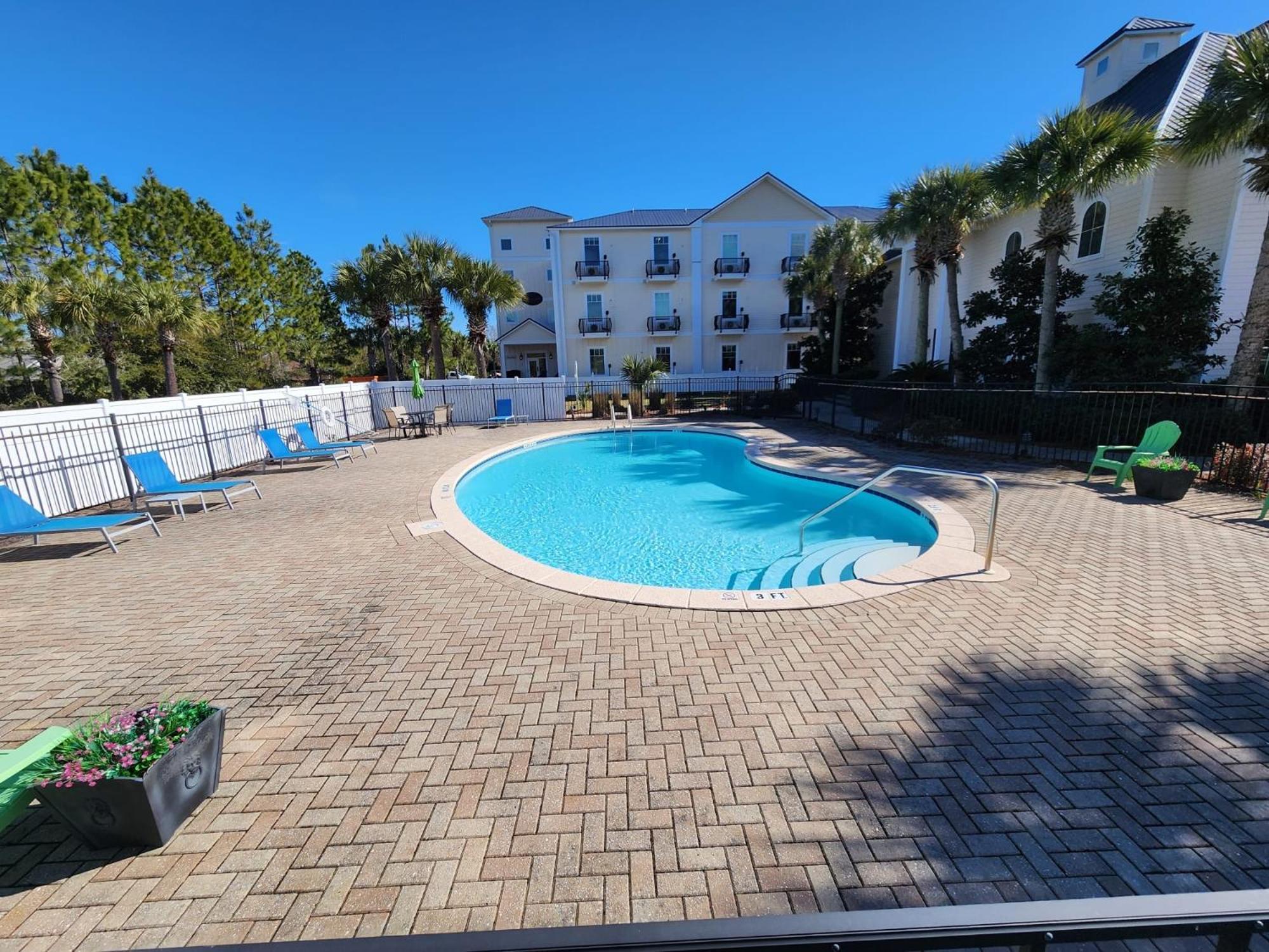 30-A Inn & Suites Санта-Роза-Бич Экстерьер фото